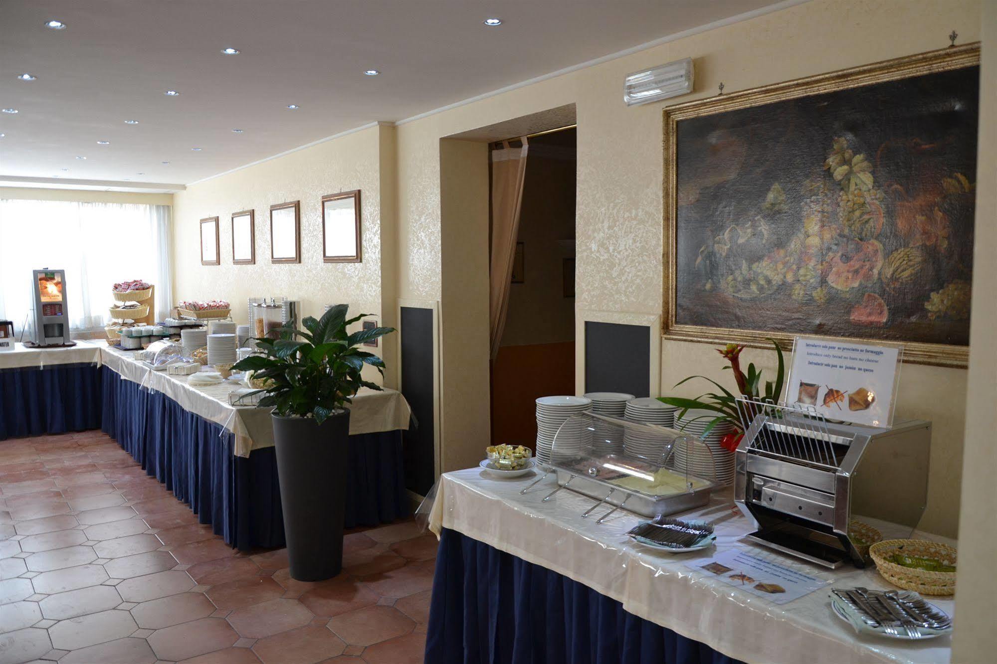Hotel Marc'Aurelio Roma Restaurante foto